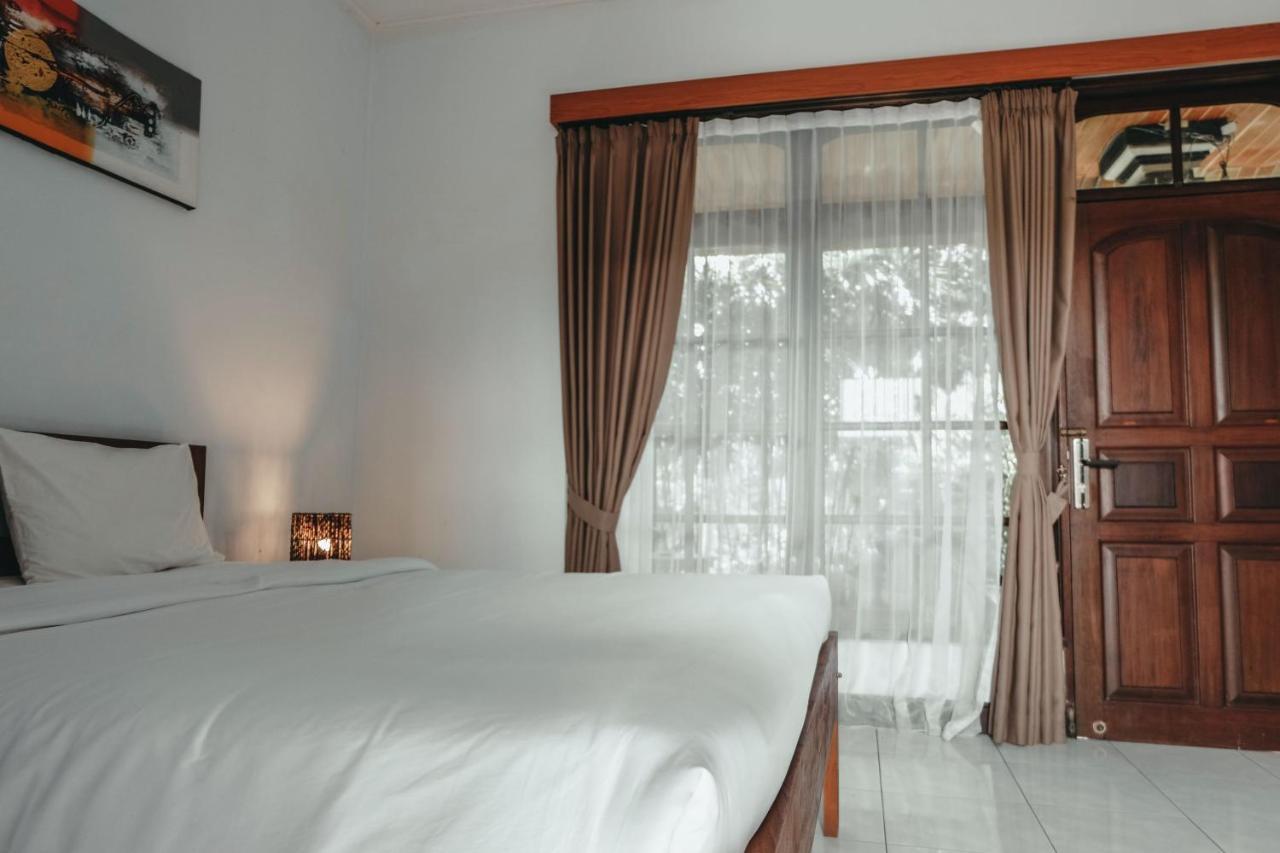 Sekar Arum Riverside Resort In Canggu Tanah Lot Exterior foto