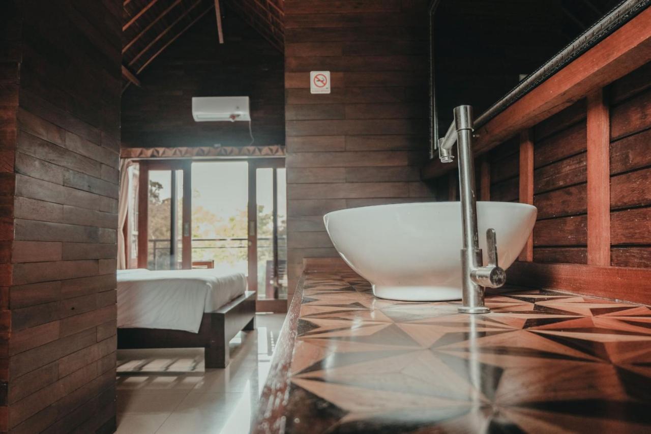 Sekar Arum Riverside Resort In Canggu Tanah Lot Exterior foto
