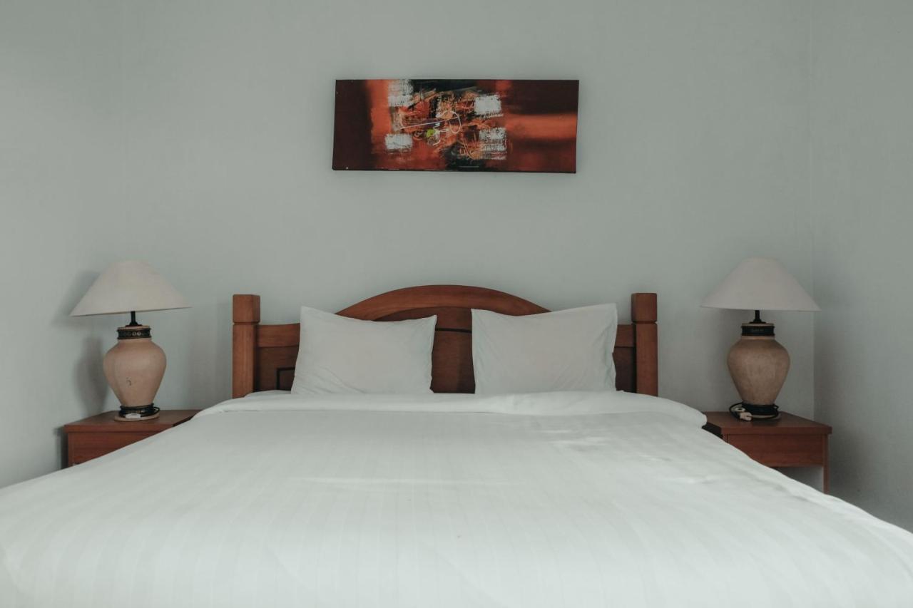 Sekar Arum Riverside Resort In Canggu Tanah Lot Exterior foto